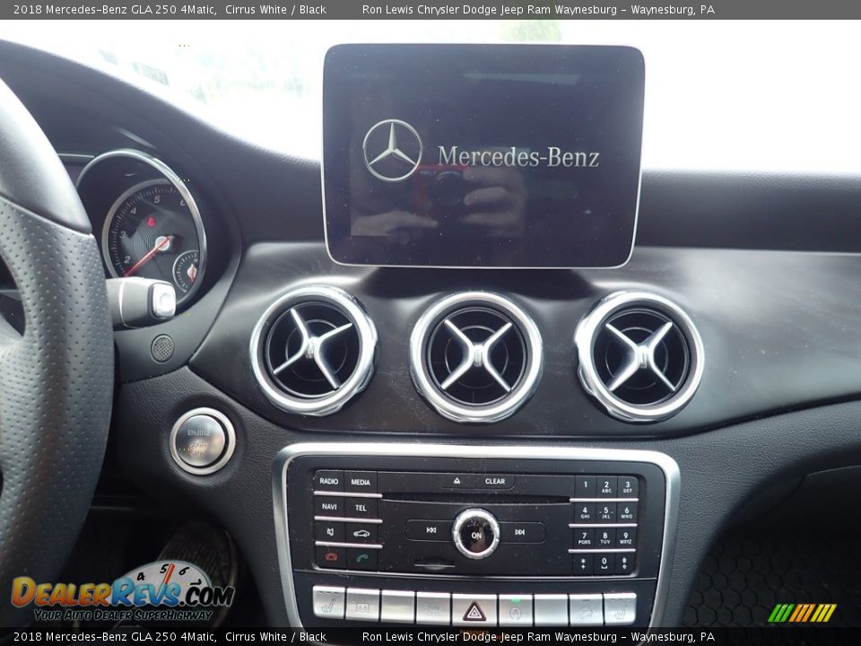 2018 Mercedes-Benz GLA 250 4Matic Cirrus White / Black Photo #17