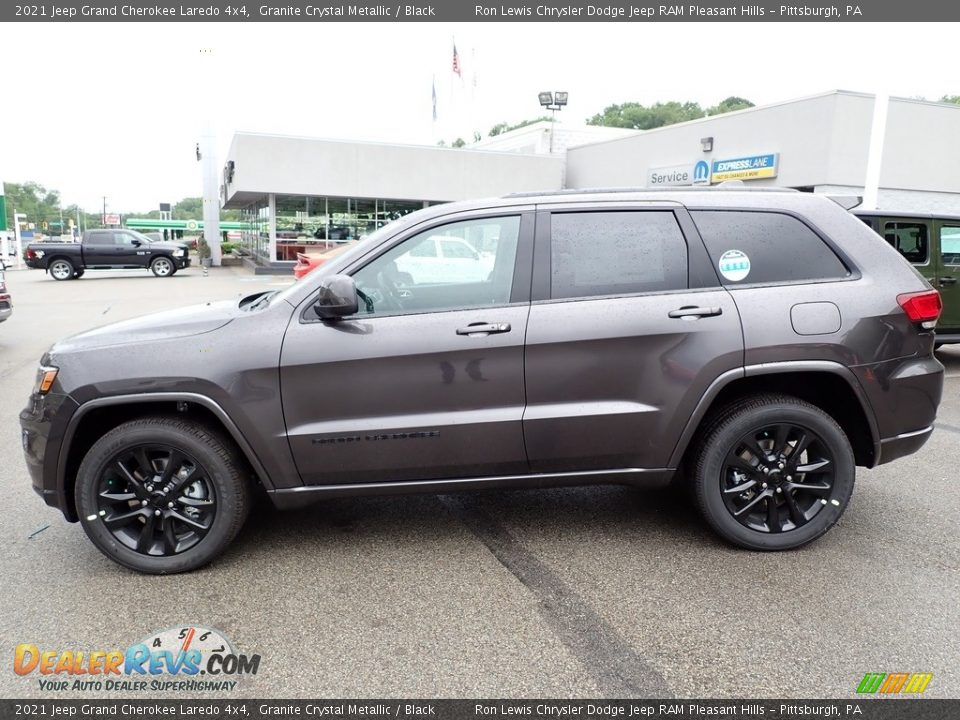 2021 Jeep Grand Cherokee Laredo 4x4 Granite Crystal Metallic / Black Photo #2