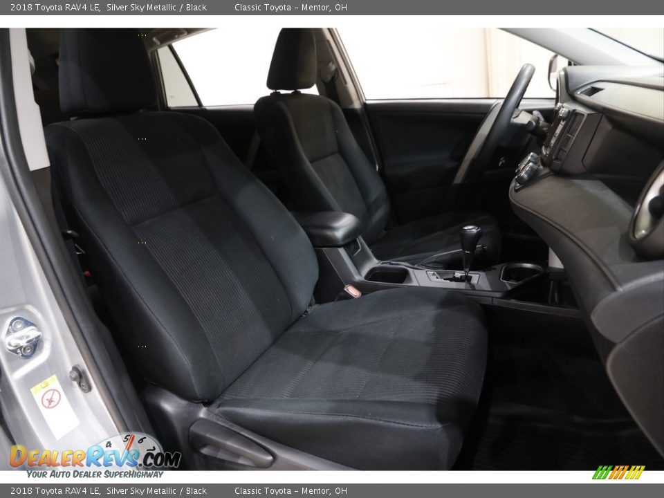2018 Toyota RAV4 LE Silver Sky Metallic / Black Photo #12