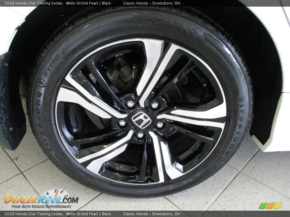 2018 Honda Civic Touring Sedan Wheel Photo #6