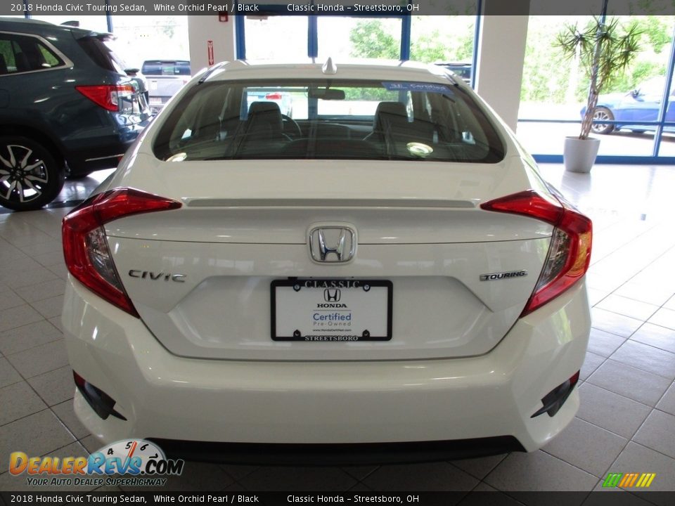 2018 Honda Civic Touring Sedan White Orchid Pearl / Black Photo #8