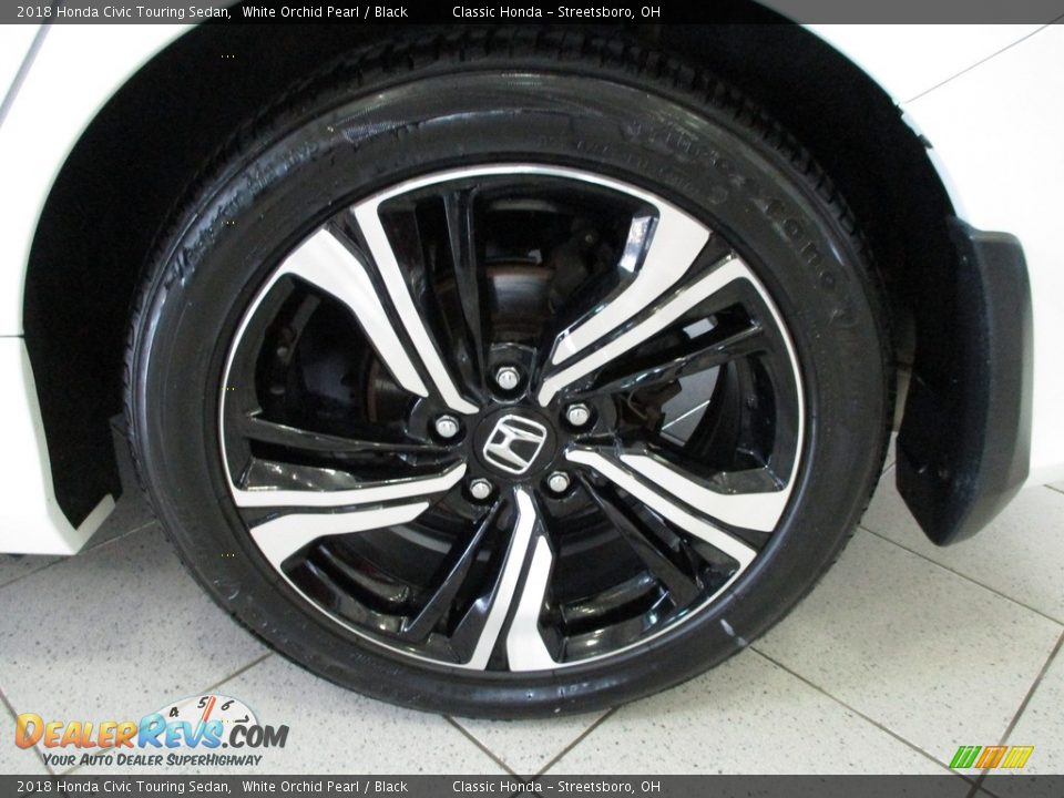 2018 Honda Civic Touring Sedan Wheel Photo #11