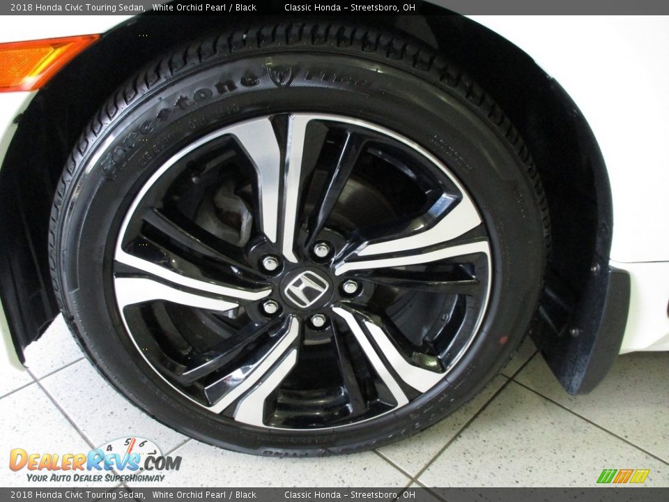 2018 Honda Civic Touring Sedan Wheel Photo #12