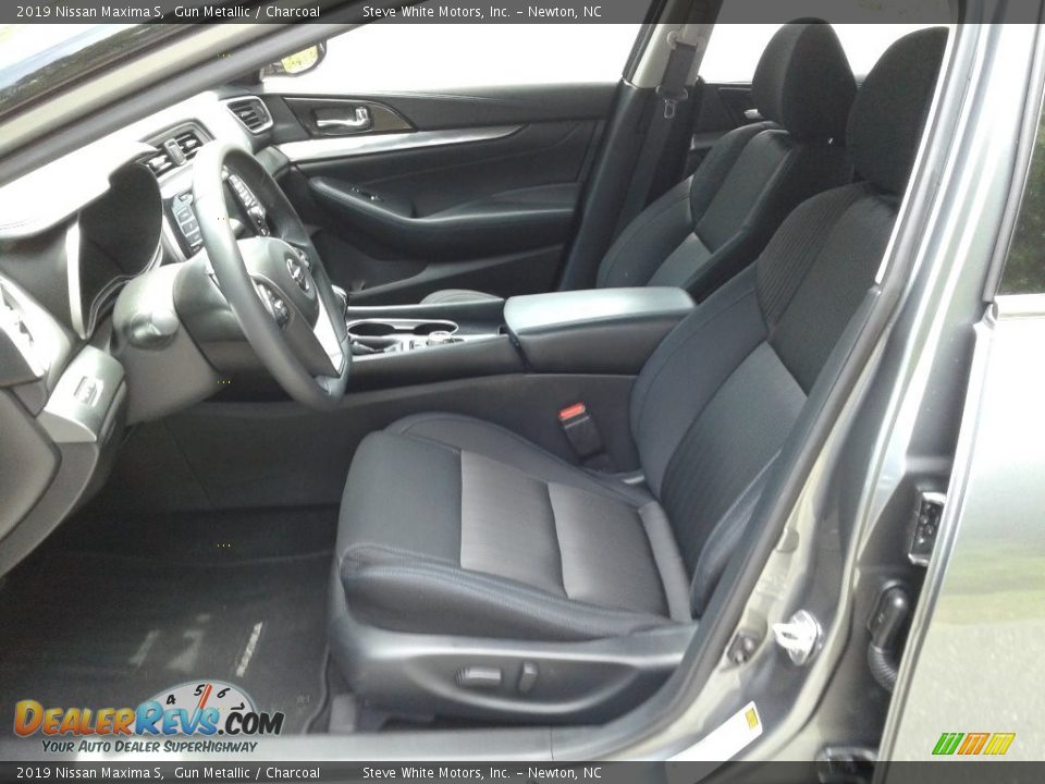 Front Seat of 2019 Nissan Maxima S Photo #10