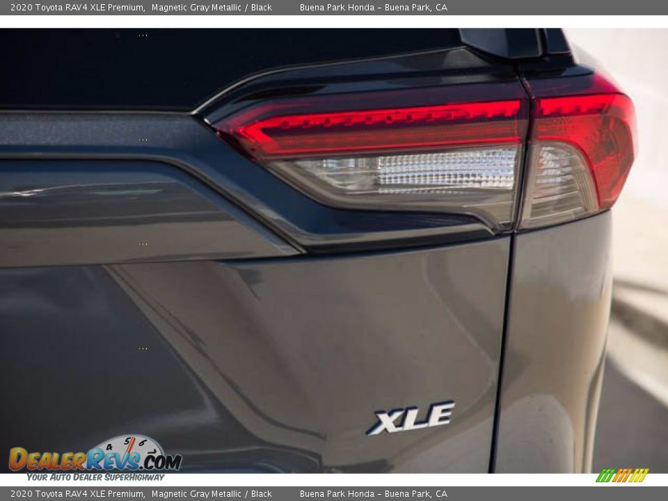 2020 Toyota RAV4 XLE Premium Magnetic Gray Metallic / Black Photo #11