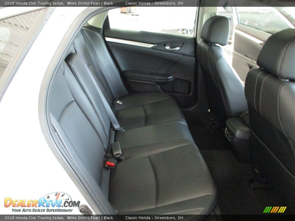 2018 Honda Civic Touring Sedan White Orchid Pearl / Black Photo #20