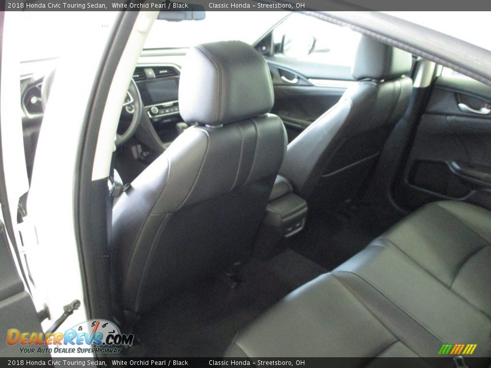 2018 Honda Civic Touring Sedan White Orchid Pearl / Black Photo #24