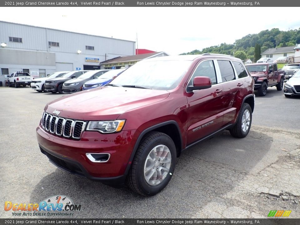 2021 Jeep Grand Cherokee Laredo 4x4 Velvet Red Pearl / Black Photo #1