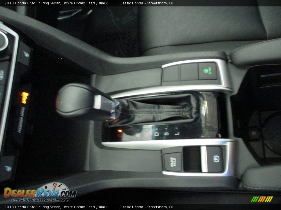 2018 Honda Civic Touring Sedan White Orchid Pearl / Black Photo #34