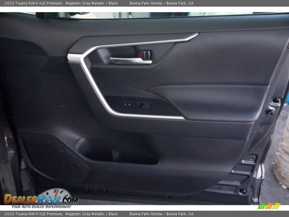 2020 Toyota RAV4 XLE Premium Magnetic Gray Metallic / Black Photo #33