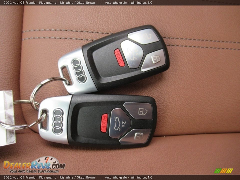 Keys of 2021 Audi Q5 Premium Plus quattro Photo #20