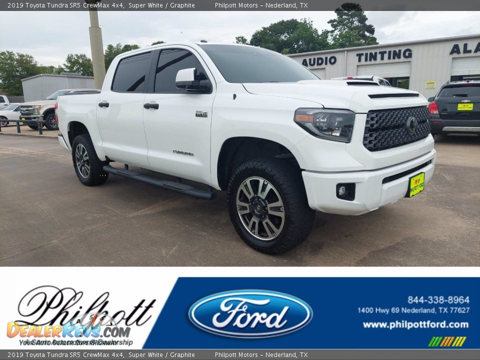 2019 Toyota Tundra SR5 CrewMax 4x4 Super White / Graphite Photo #1