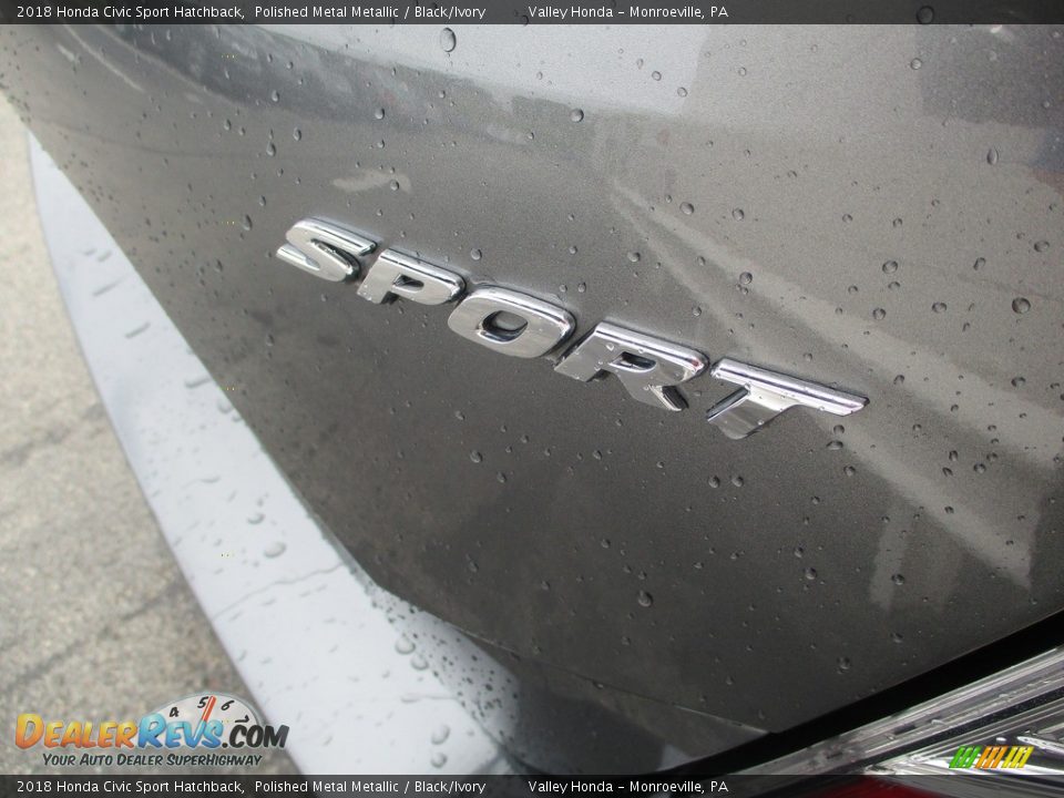 2018 Honda Civic Sport Hatchback Polished Metal Metallic / Black/Ivory Photo #6