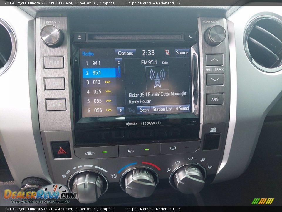 2019 Toyota Tundra SR5 CrewMax 4x4 Super White / Graphite Photo #18
