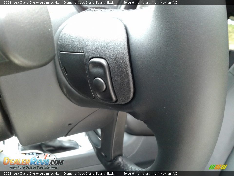 2021 Jeep Grand Cherokee Limited 4x4 Diamond Black Crystal Pearl / Black Photo #12