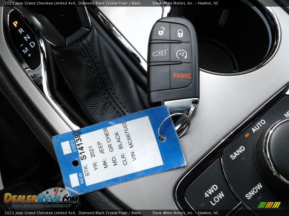 2021 Jeep Grand Cherokee Limited 4x4 Diamond Black Crystal Pearl / Black Photo #32