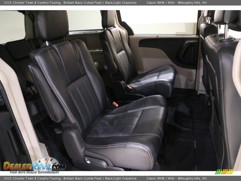 2015 Chrysler Town & Country Touring Brilliant Black Crystal Pearl / Black/Light Graystone Photo #13