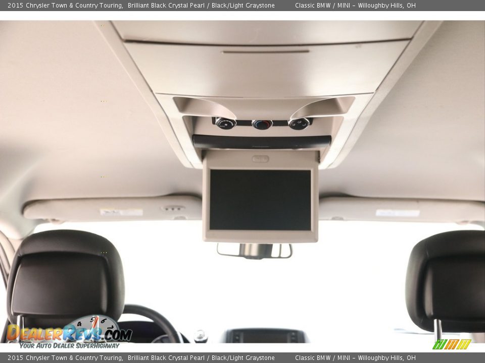 2015 Chrysler Town & Country Touring Brilliant Black Crystal Pearl / Black/Light Graystone Photo #16