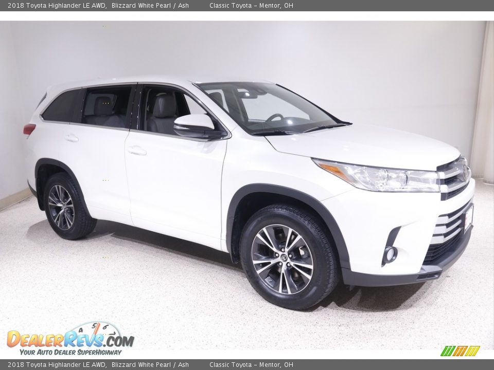 2018 Toyota Highlander LE AWD Blizzard White Pearl / Ash Photo #1