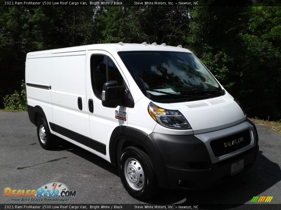 2021 Ram ProMaster 1500 Low Roof Cargo Van Bright White / Black Photo #4