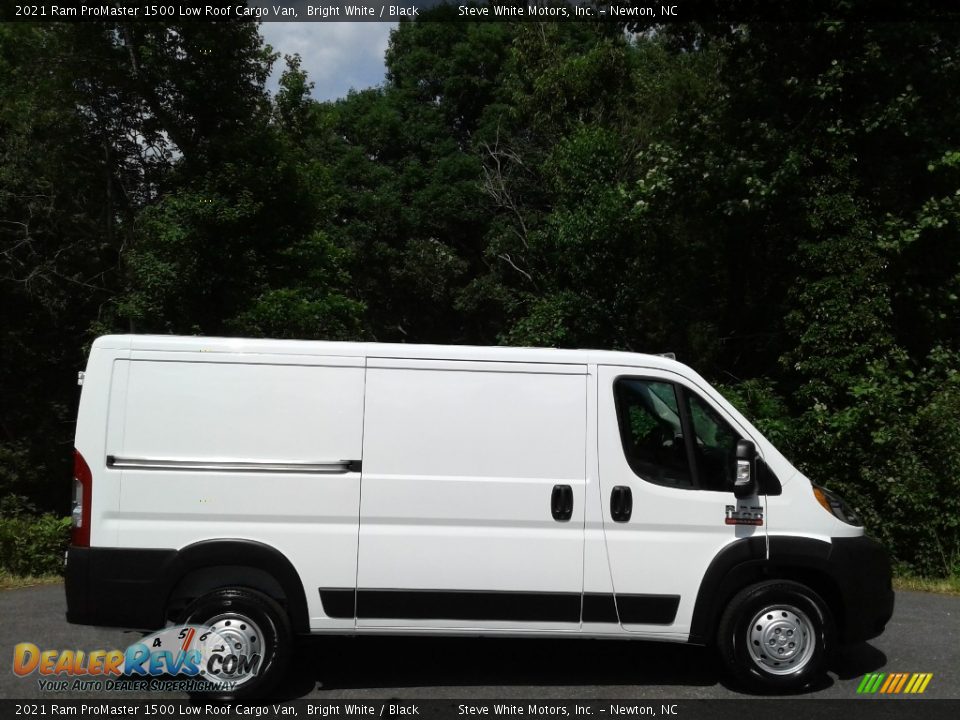 2021 Ram ProMaster 1500 Low Roof Cargo Van Bright White / Black Photo #5