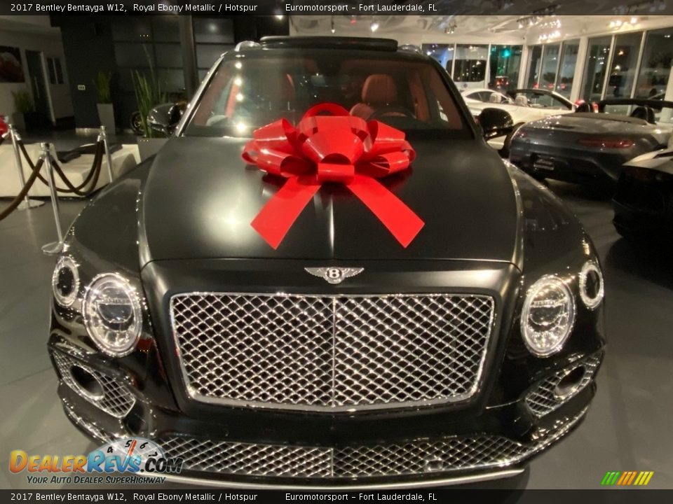 2017 Bentley Bentayga W12 Royal Ebony Metallic / Hotspur Photo #1