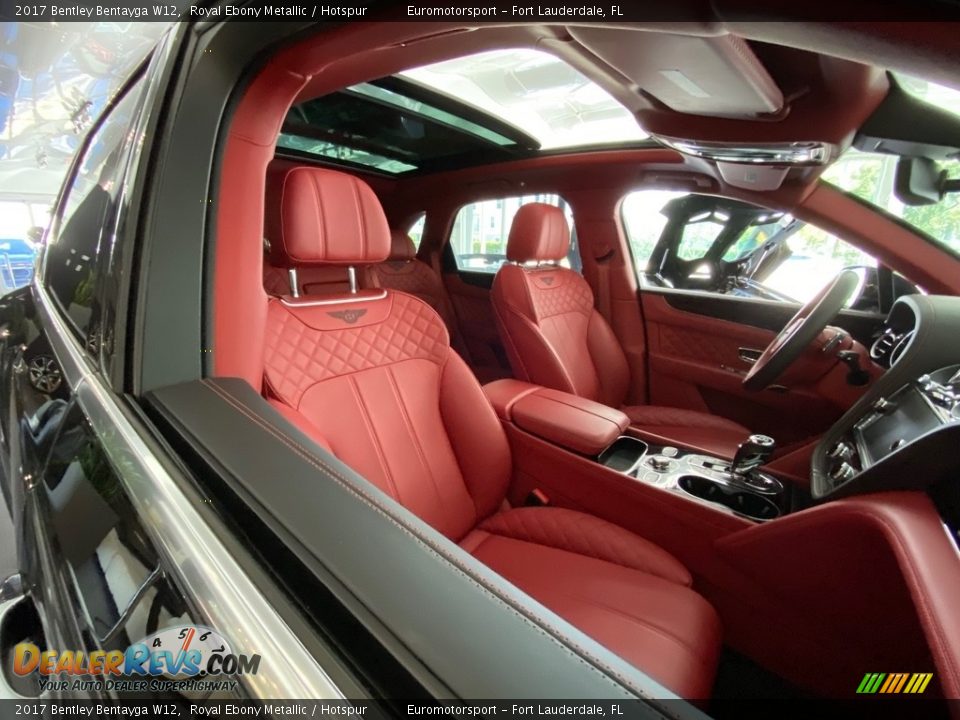 2017 Bentley Bentayga W12 Royal Ebony Metallic / Hotspur Photo #3