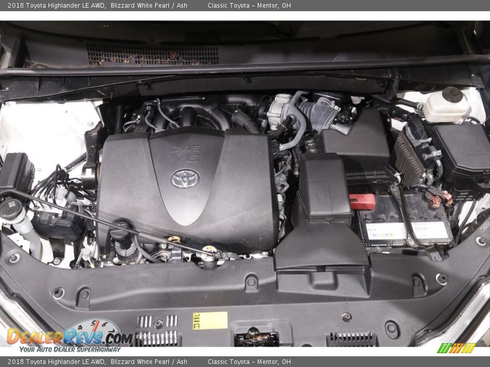 2018 Toyota Highlander LE AWD Blizzard White Pearl / Ash Photo #19