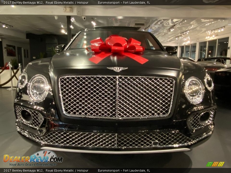2017 Bentley Bentayga W12 Royal Ebony Metallic / Hotspur Photo #11