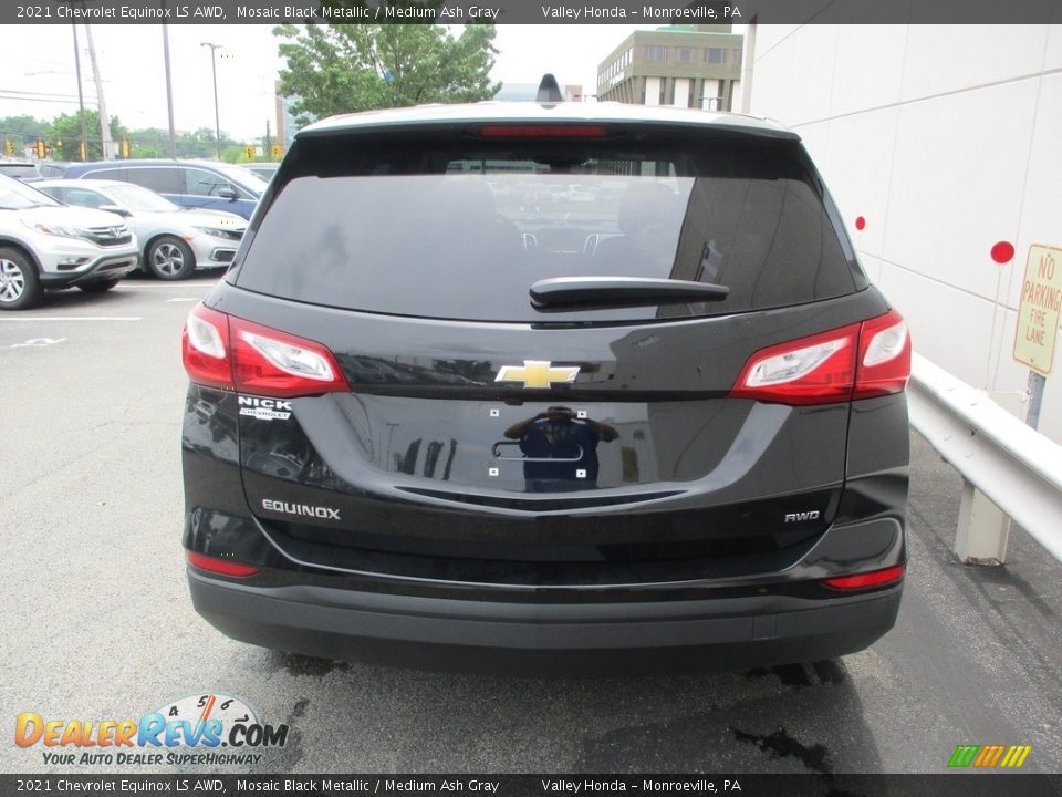 2021 Chevrolet Equinox LS AWD Mosaic Black Metallic / Medium Ash Gray Photo #4