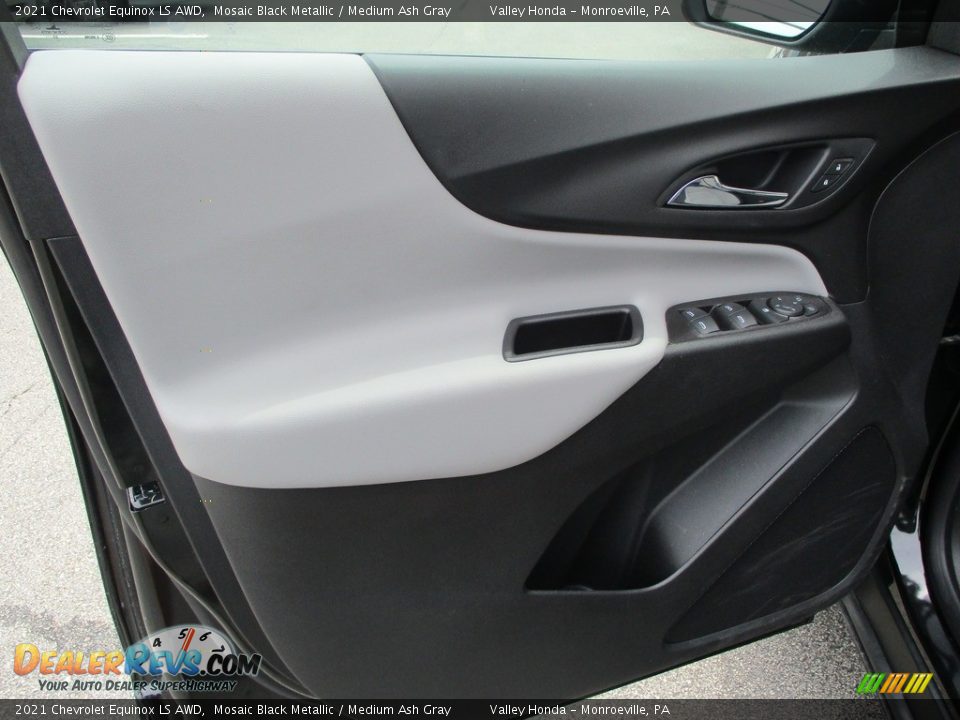 2021 Chevrolet Equinox LS AWD Mosaic Black Metallic / Medium Ash Gray Photo #11