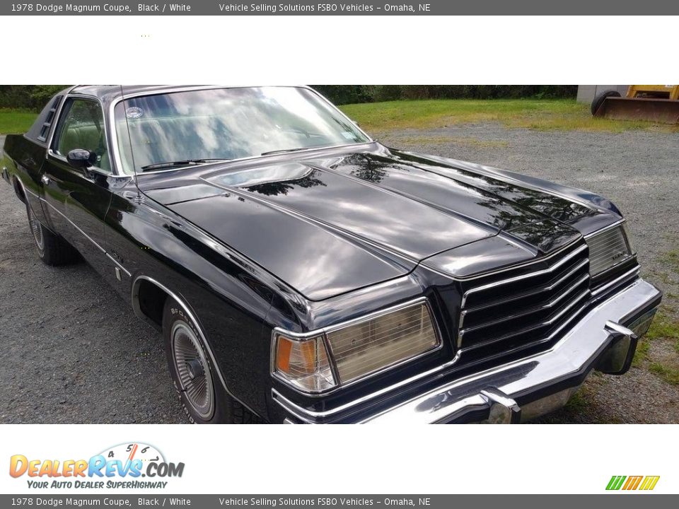 1978 Dodge Magnum Coupe Black / White Photo #1