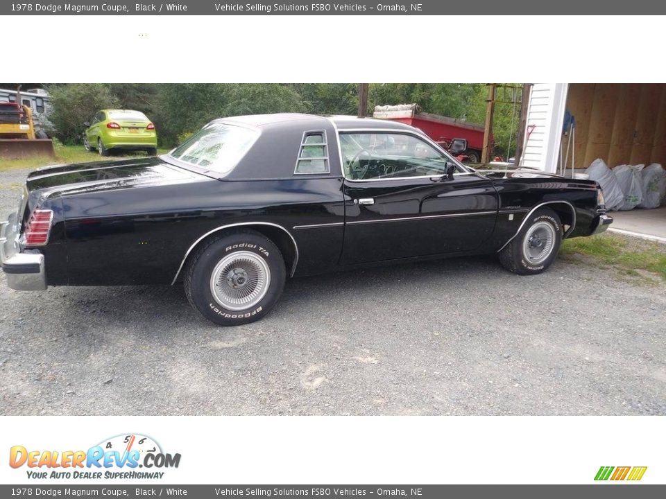 1978 Dodge Magnum Coupe Black / White Photo #8