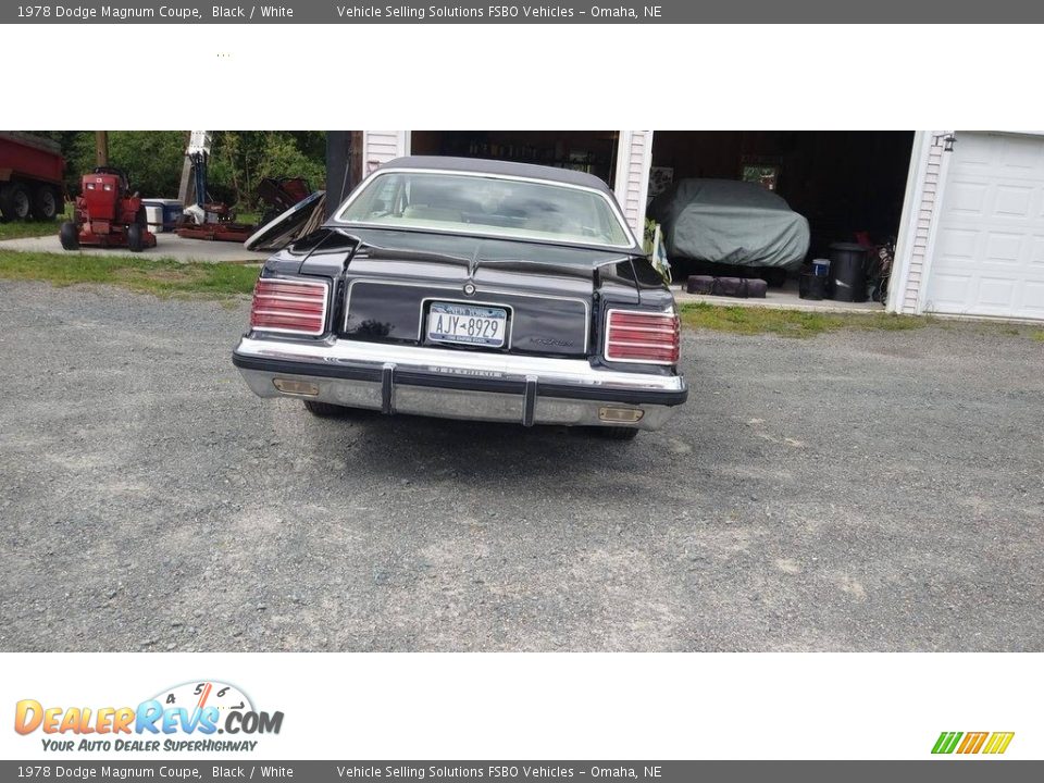 1978 Dodge Magnum Coupe Black / White Photo #10