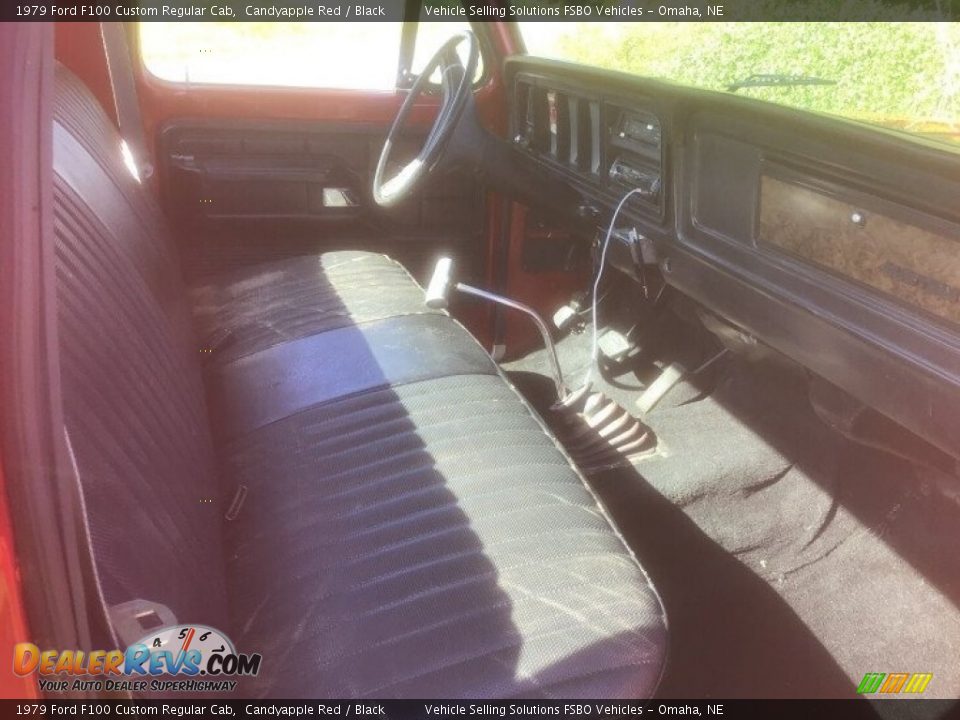 1979 Ford F100 Custom Regular Cab Candyapple Red / Black Photo #2