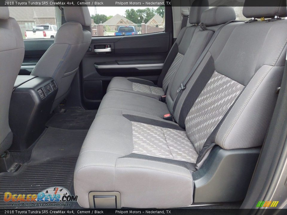 2018 Toyota Tundra SR5 CrewMax 4x4 Cement / Black Photo #28