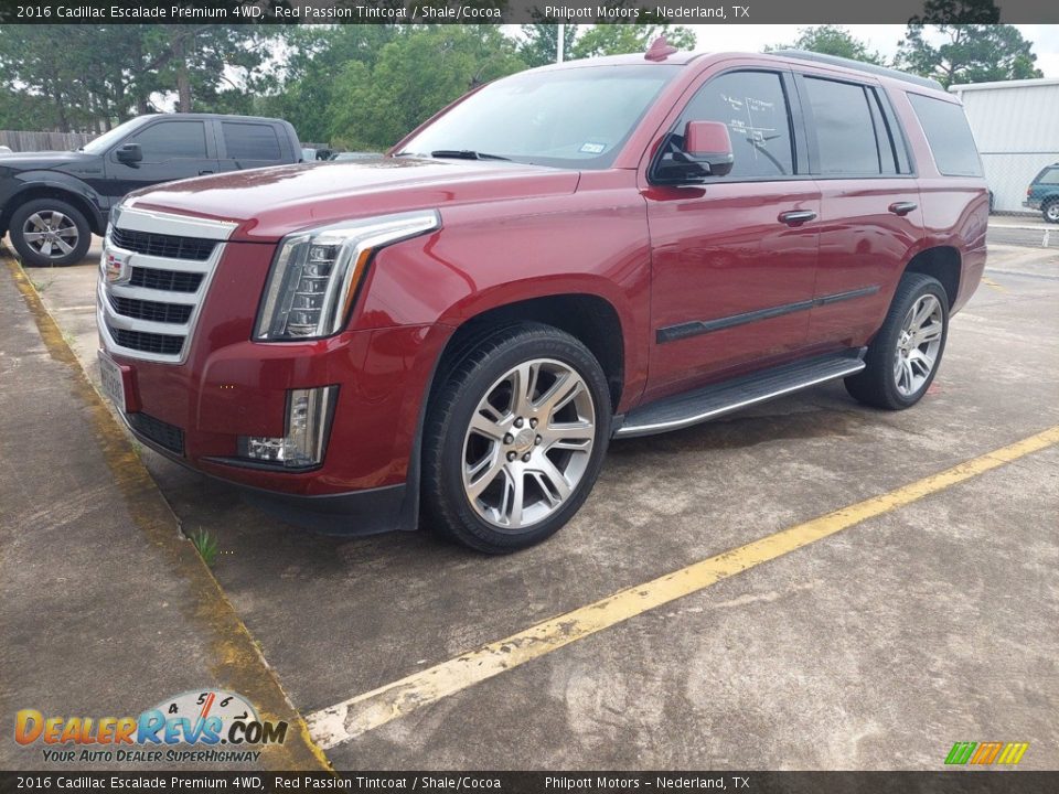 Front 3/4 View of 2016 Cadillac Escalade Premium 4WD Photo #2