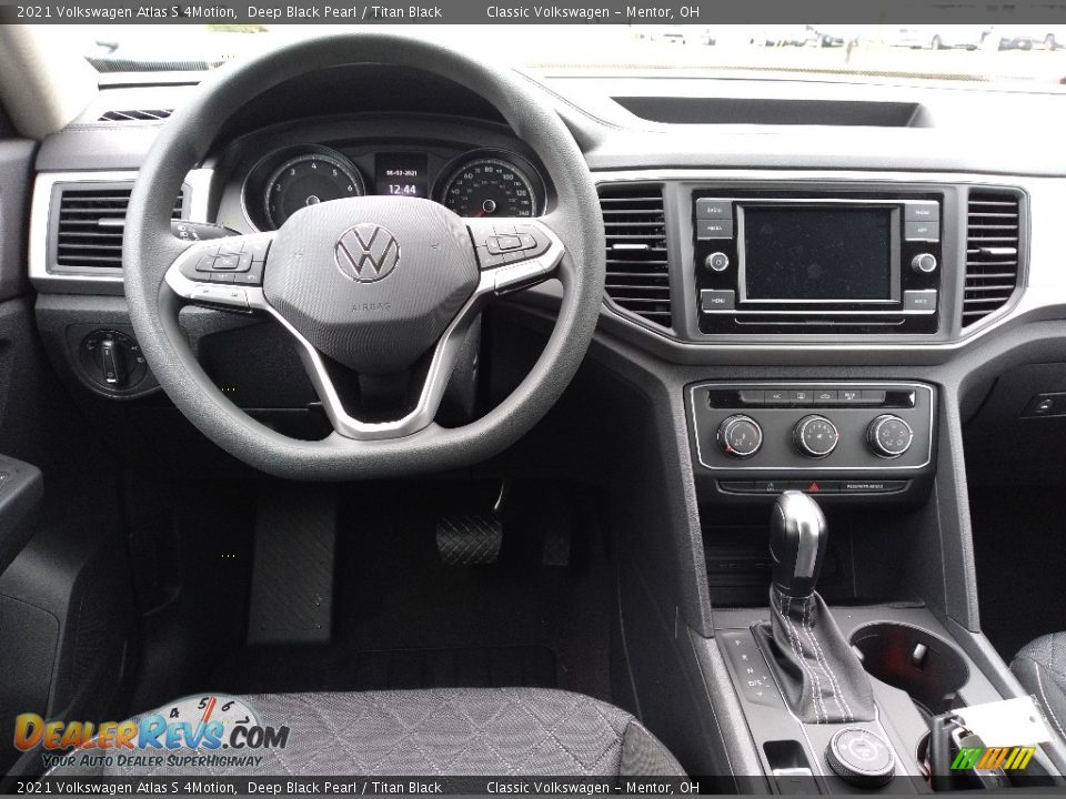 Dashboard of 2021 Volkswagen Atlas S 4Motion Photo #3
