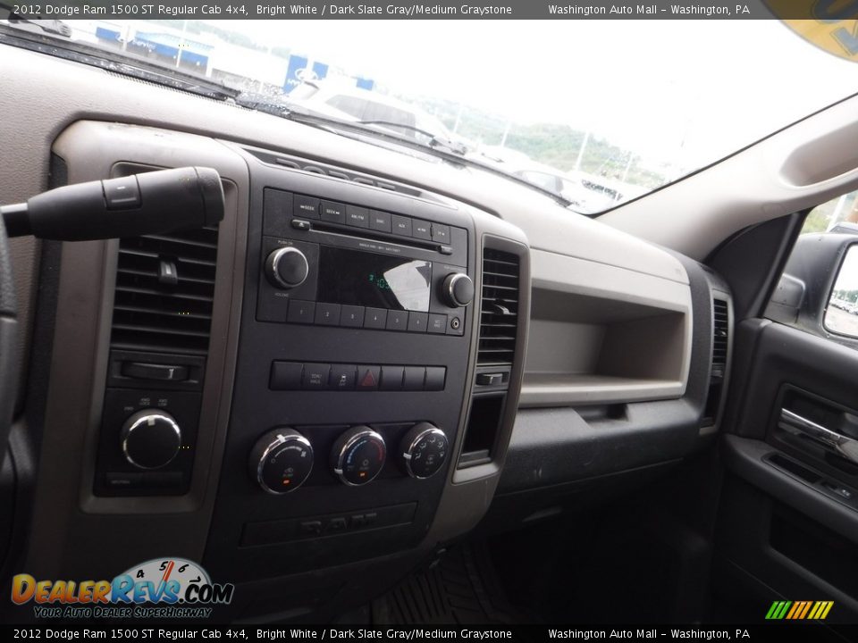 2012 Dodge Ram 1500 ST Regular Cab 4x4 Bright White / Dark Slate Gray/Medium Graystone Photo #18