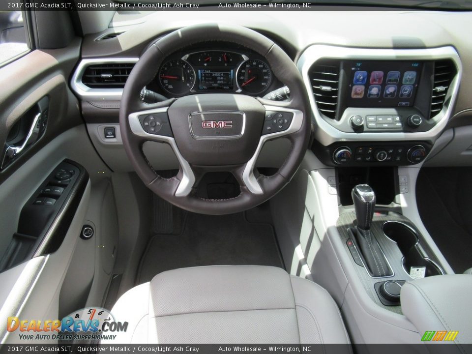 Dashboard of 2017 GMC Acadia SLT Photo #15