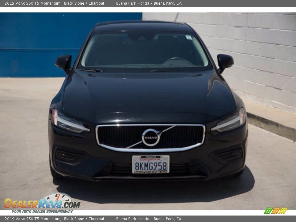 2019 Volvo S60 T5 Momentum Black Stone / Charcoal Photo #7