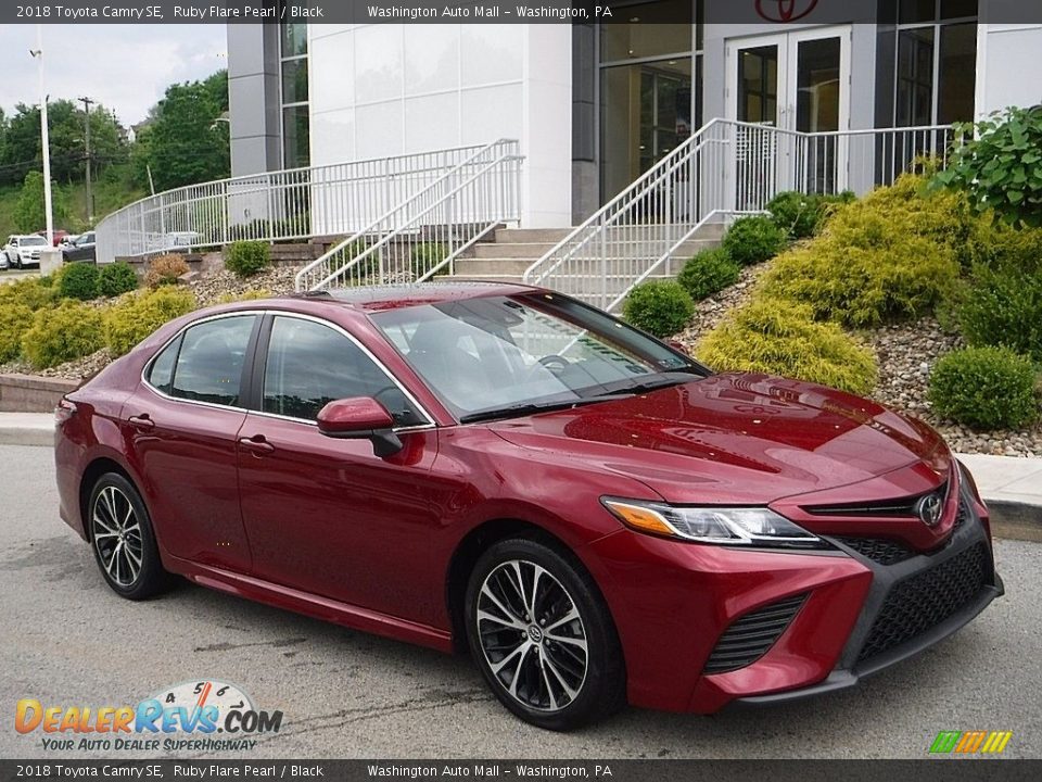 2018 Toyota Camry SE Ruby Flare Pearl / Black Photo #1