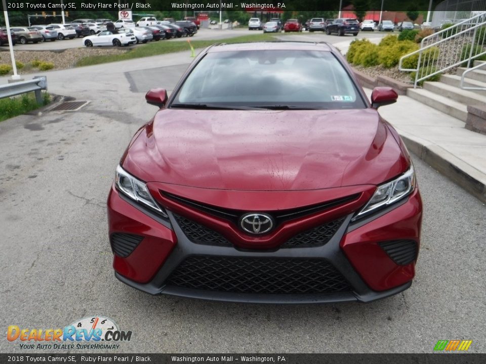 2018 Toyota Camry SE Ruby Flare Pearl / Black Photo #12