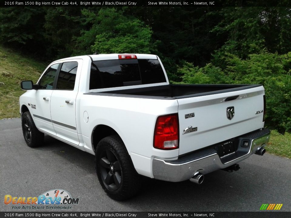 2016 Ram 1500 Big Horn Crew Cab 4x4 Bright White / Black/Diesel Gray Photo #9