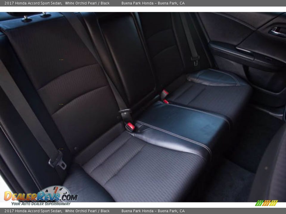 2017 Honda Accord Sport Sedan White Orchid Pearl / Black Photo #18