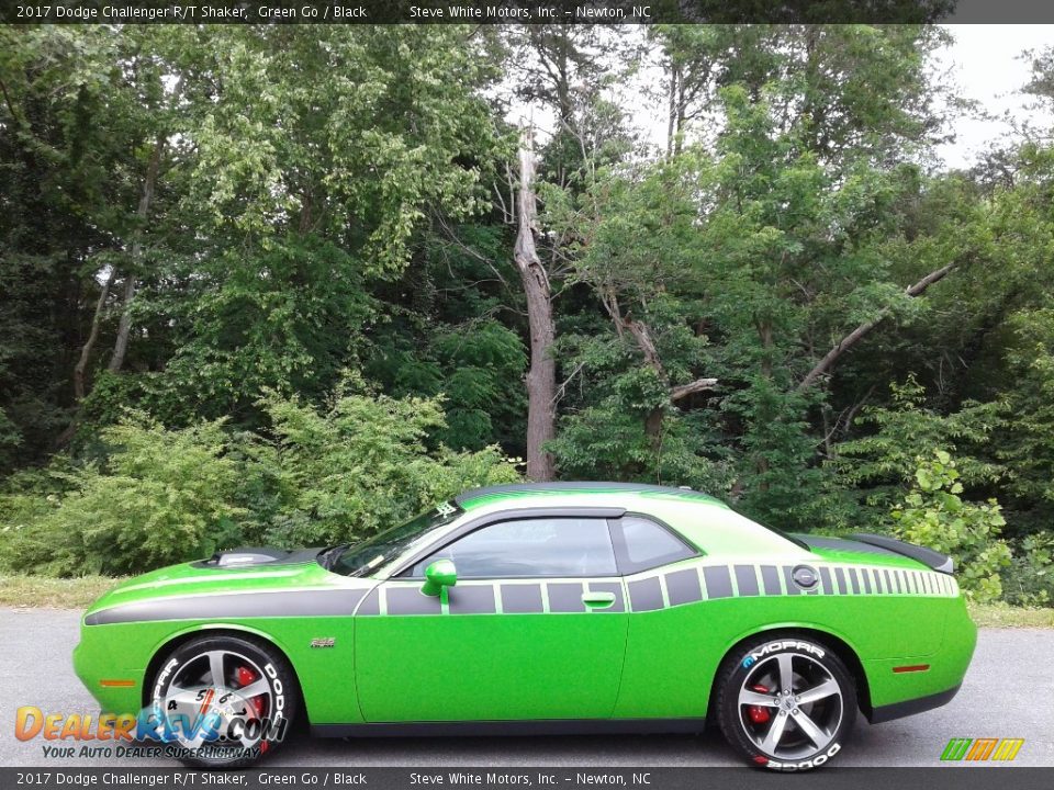 Green Go 2017 Dodge Challenger R/T Shaker Photo #1