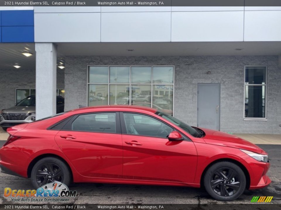 2021 Hyundai Elantra SEL Calypso Red / Black Photo #2