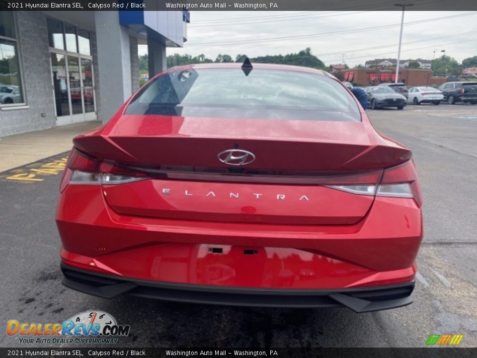 2021 Hyundai Elantra SEL Calypso Red / Black Photo #4