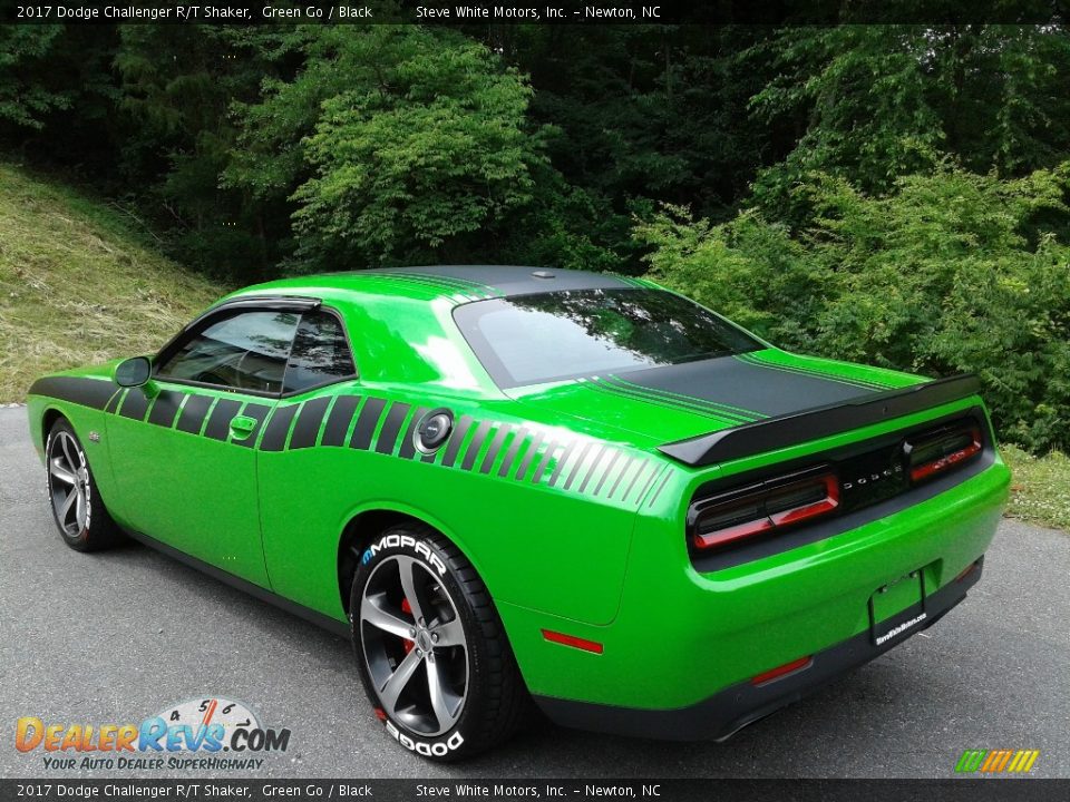 2017 Dodge Challenger R/T Shaker Green Go / Black Photo #9