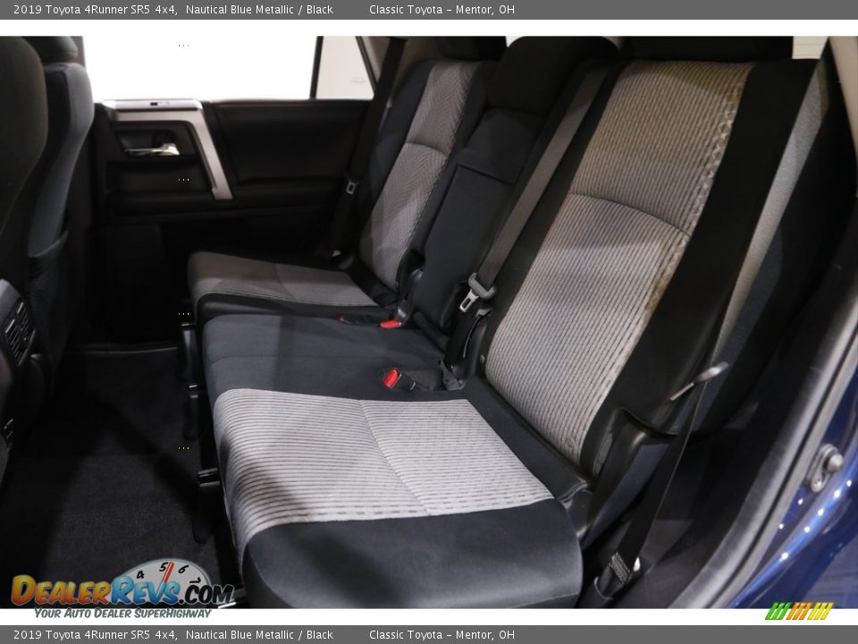 2019 Toyota 4Runner SR5 4x4 Nautical Blue Metallic / Black Photo #17